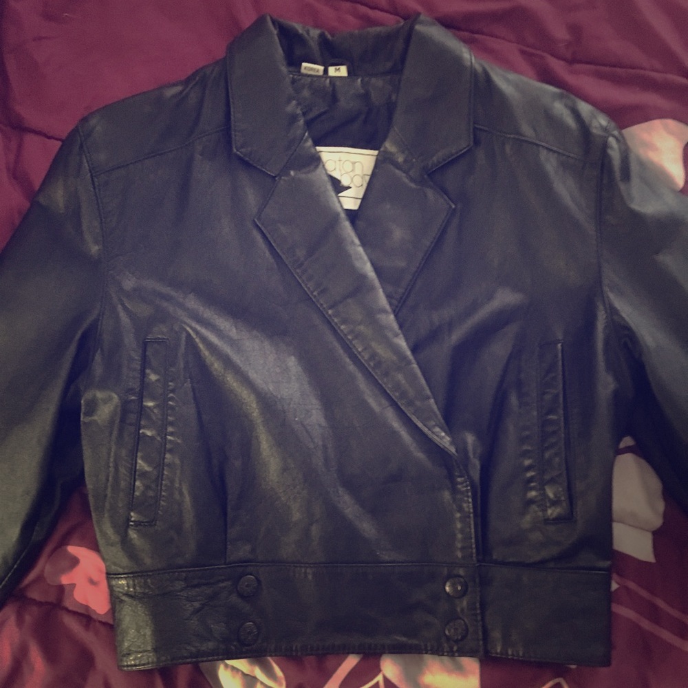 Vintage Yucatán Bay Cropped black leather jacket
